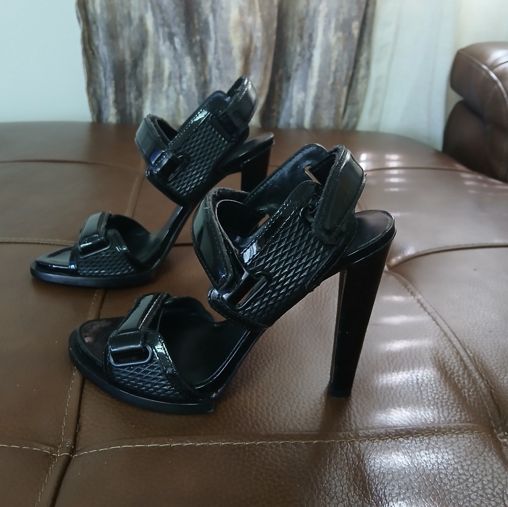 ALEXANDER WANG "EMINA" BLACK‎ PATENT LEATHER HEELS